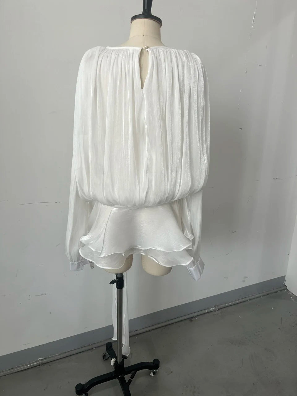 Elegant Ruched Mini Dress For Women Round Neck Lantern Long Sleeve High Waist Temperament Dresses Female Fashion 2025 CLOTHING
